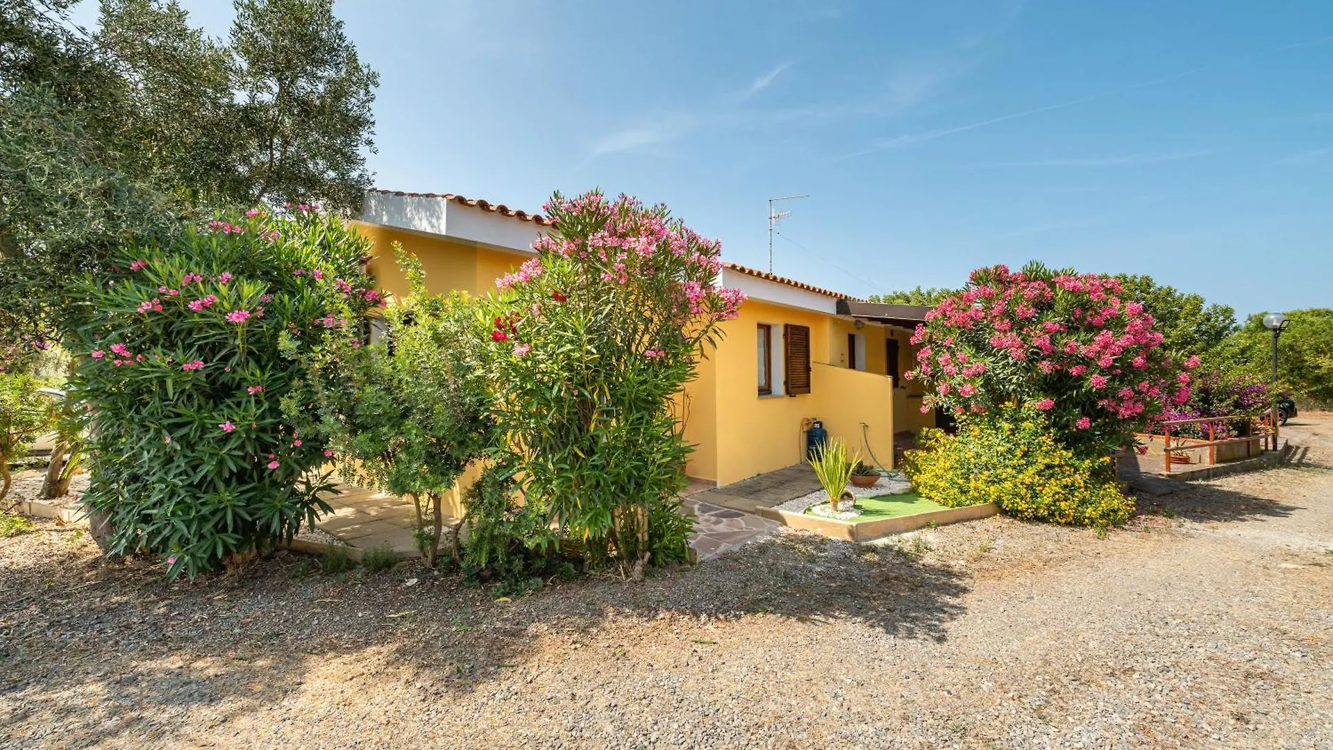 Casa Stellina Villa SantʼAnna Arresi 0*,